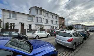 Bureau  551 m² à louer à Lyon 8 (69008)