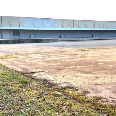 Local industriel  8790000 €