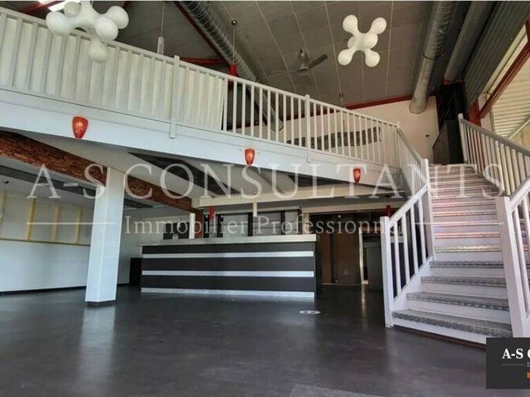 LOCAL COMMERCIAL A VENDRE — photo 1