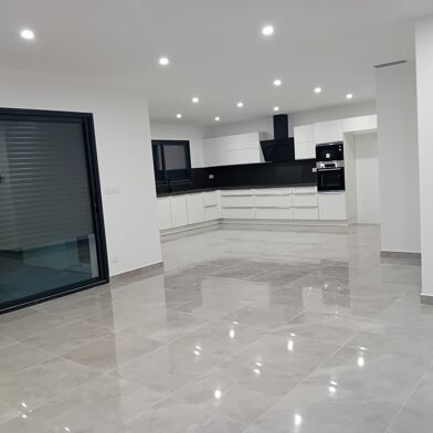 Maison 5 pièces 404250 €