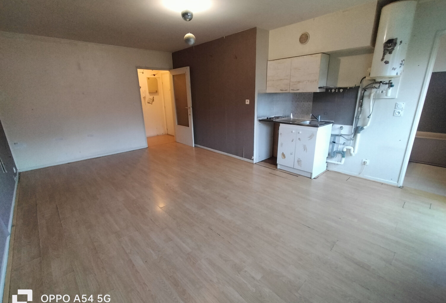 STUDIO CENTRE VILLE DE SENS 32M2 — photo 1