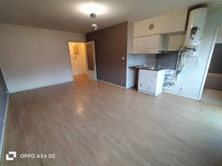 STUDIO CENTRE VILLE DE SENS 32M2 — photo 1