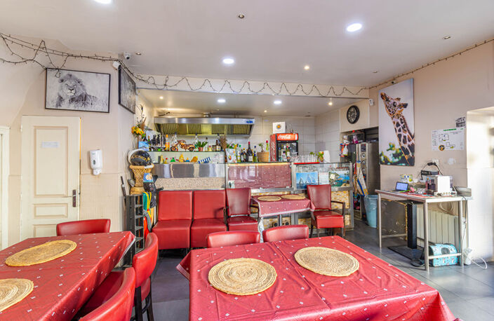 NOAILLES - Fonds de commerce Restaurant  83 m2 - Marseille 6eme - 2 TERRASSES — photo 4