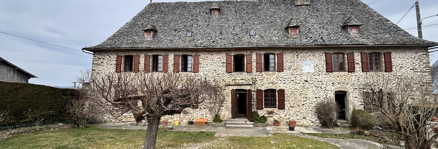 Maison 8 Pièces 186 m² à vendre à Roannes-Saint-Mary (15220)