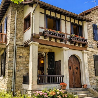 Maison 8 pièces 990000 €