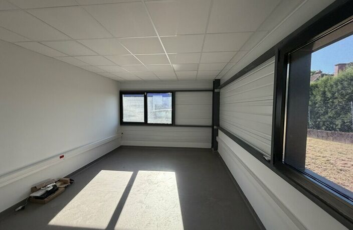 LOCAL D'ACTIVITE - ATELIER à LOUER — photo 4