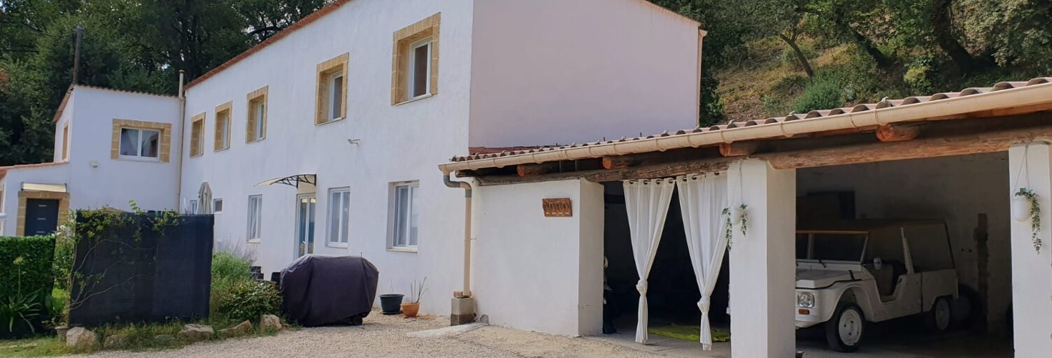 Maison 8 Pièces 220 m² à vendre à Saint-Estève-Janson (13610)