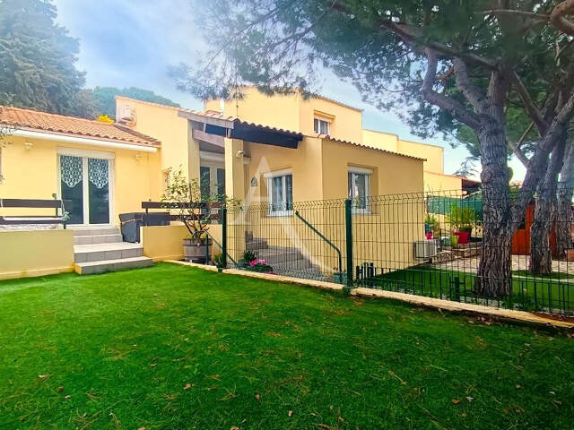 Sete (Corniche) - Maison de 98M² de type 4 avec garage et atelier — photo du bien