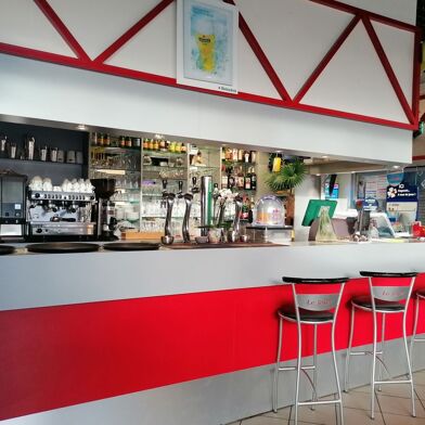 Commerce  107500 €