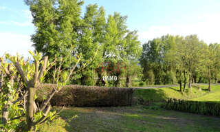 Terrain  686 m² à vendre à Bonne (74380)