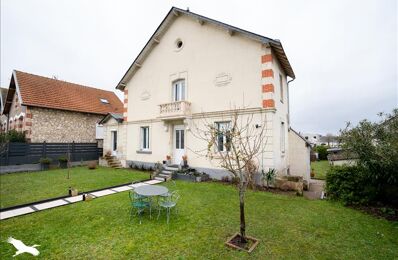 vente maison 254 400 € à proximité de Saint-Cyr-en-Bourg (49260)