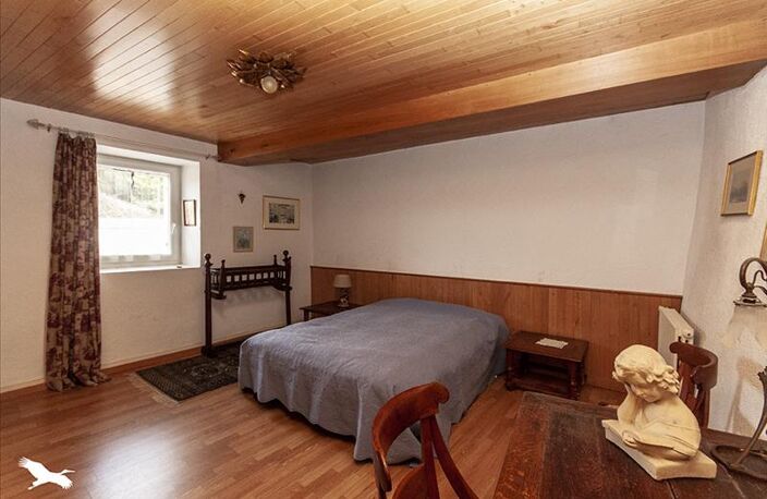 Maison en pierre de 4 pièces principales — photo 3