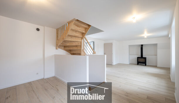 Villa / Maison 4 pièces  à louer Laguiole 12210