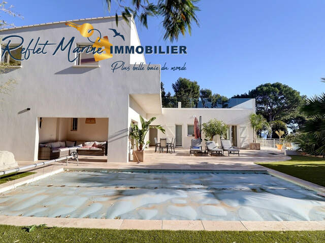 La Ciotat : Quartier Peymian, Grande villa moderne de 269 m2 — photo du bien
