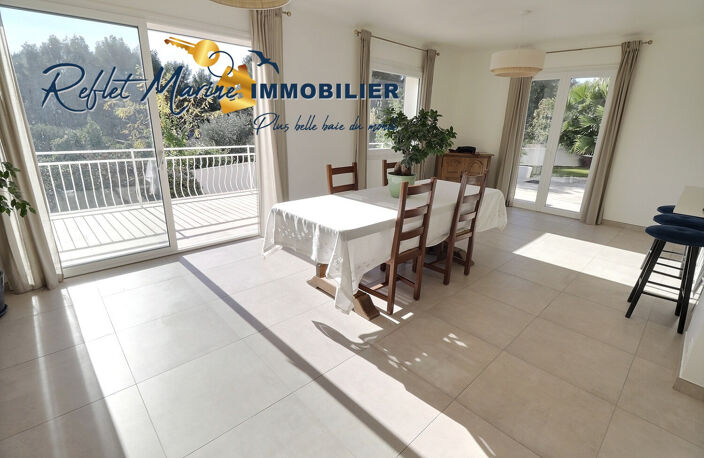 La Ciotat : Quartier Peymian, Grande villa moderne de 269 m2 — photo 4