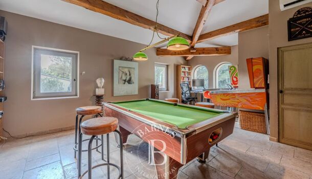 Villa / Maison 6 pièces  à vendre Aix-en-Provence 13100