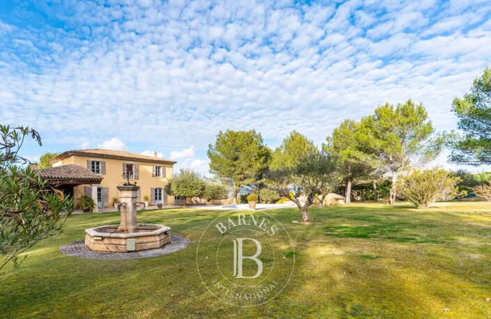 AIX-EN-PROVENCE NORD -BELLE VUE - BASTIDE 250 M² - 4 CHAMBRES - — photo 2