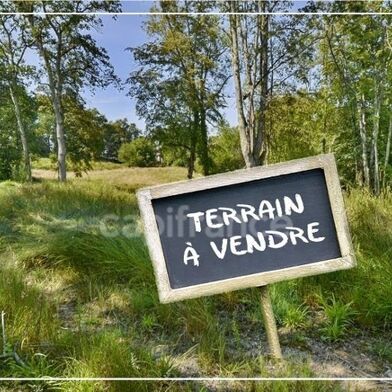 Terrain 1600 m²