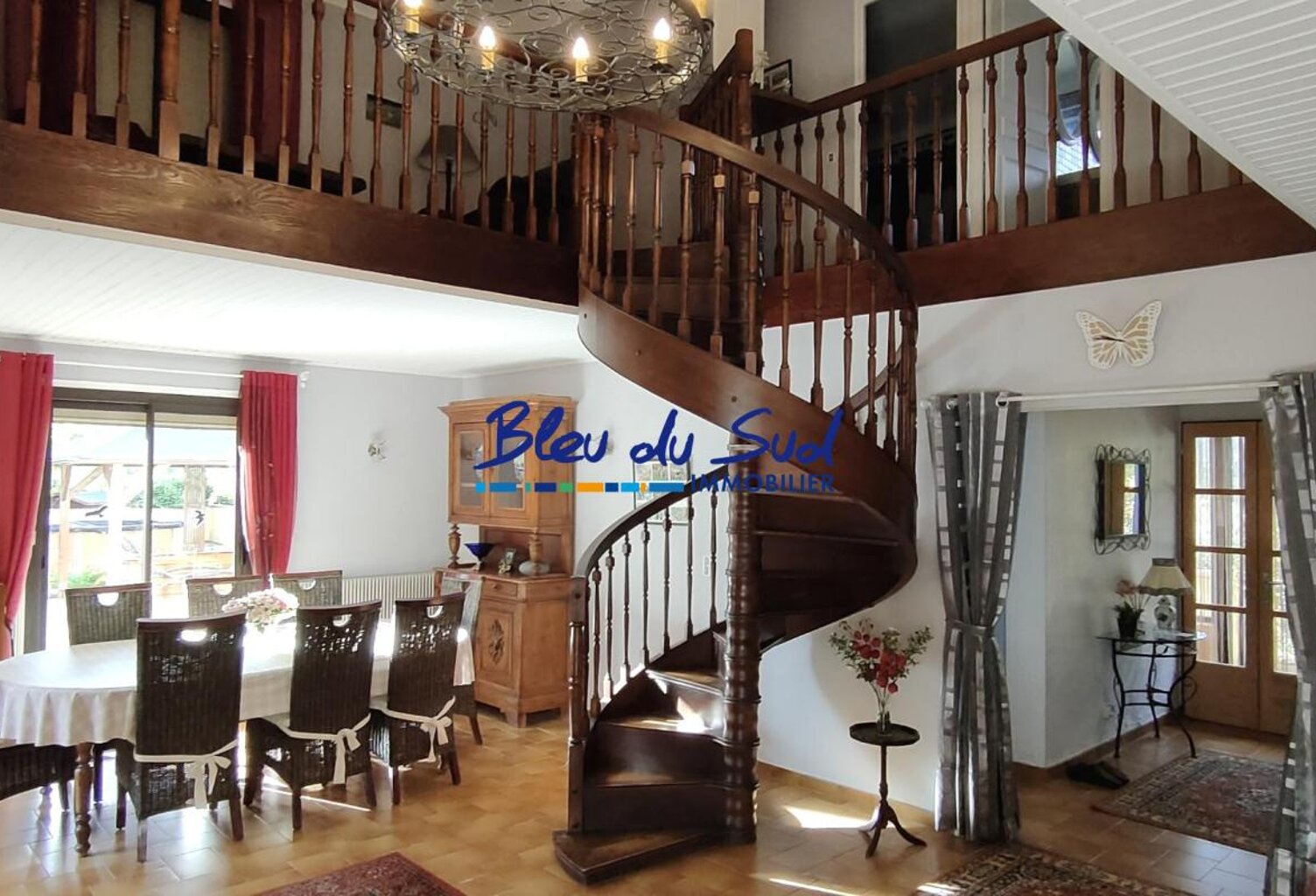 Belle maison 4 faces avec jardin et grande terrasse — photo 1