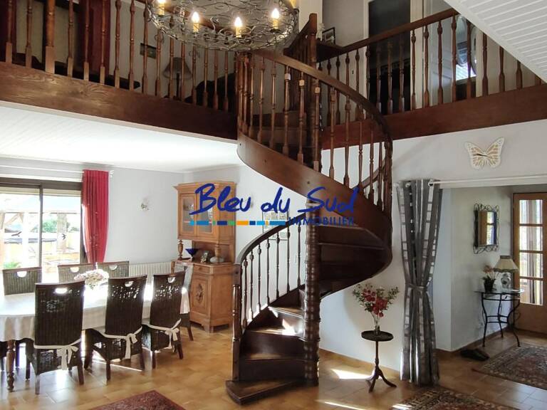 Belle maison 4 faces avec jardin et grande terrasse — photo 1