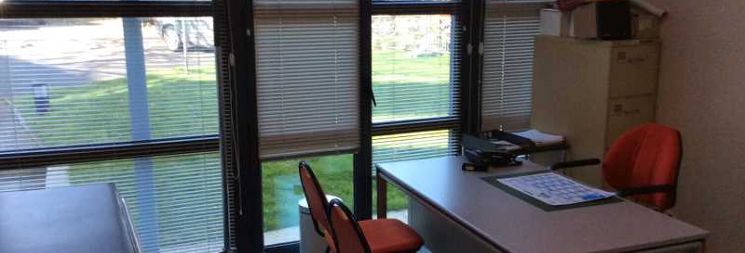 Bureau  52 m² à louer à Lesneven (29260)