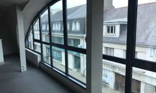 Bureau  52 m² à louer à Lesneven (29260)