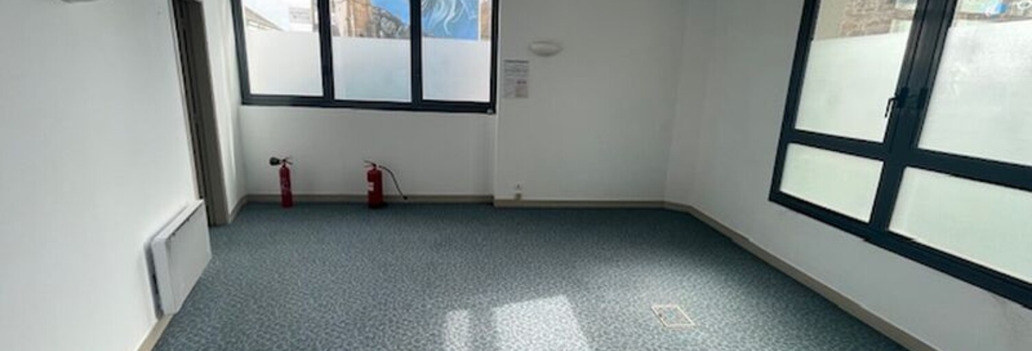Bureau  52 m² à louer à Lesneven (29260)