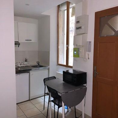 Appartement 1 pièces 320 €
