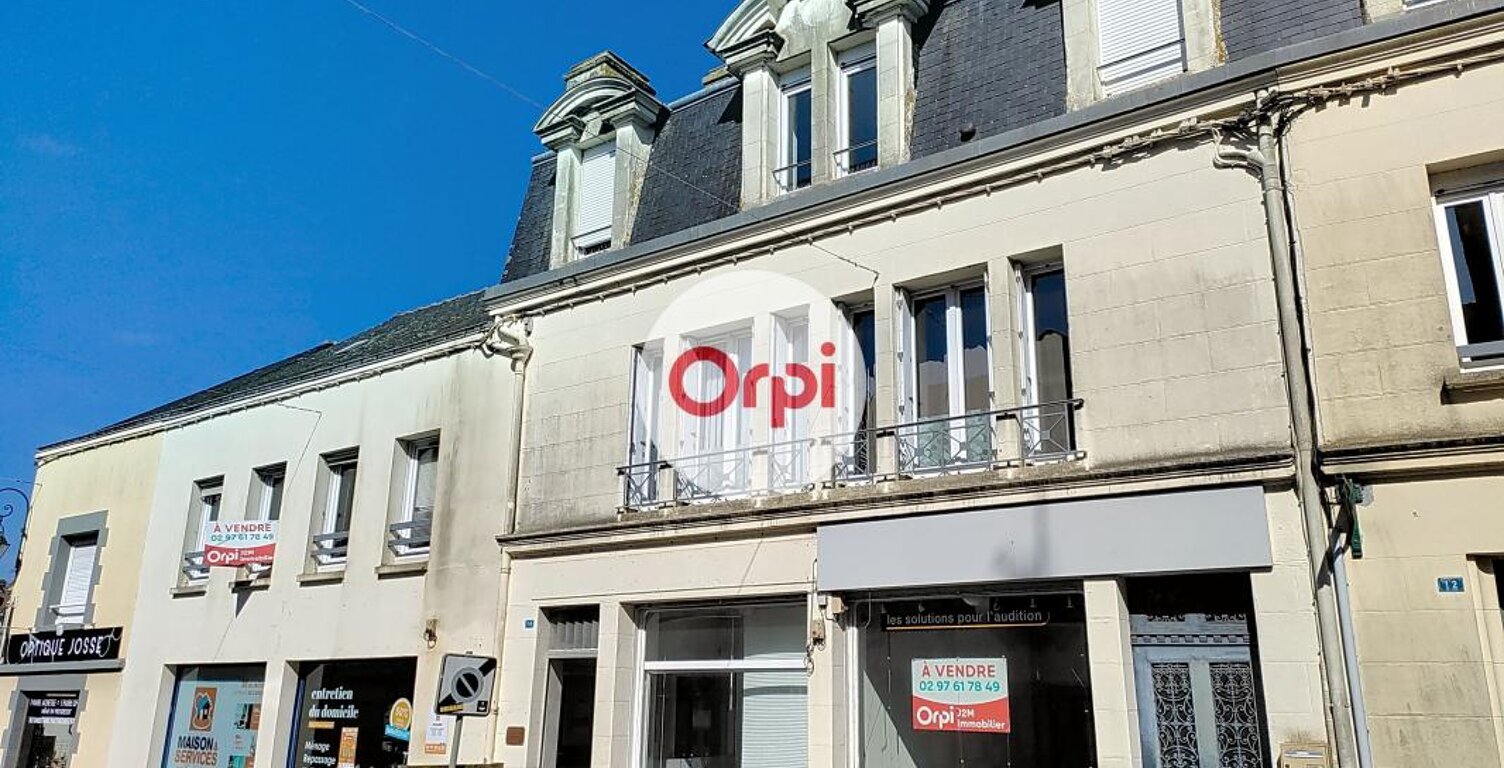 Immeuble de rapport de 358 m² - Centre historique de Questembert (Morbihan) — photo 1