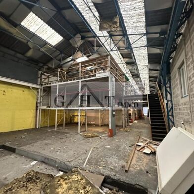 Local industriel  4500000 €