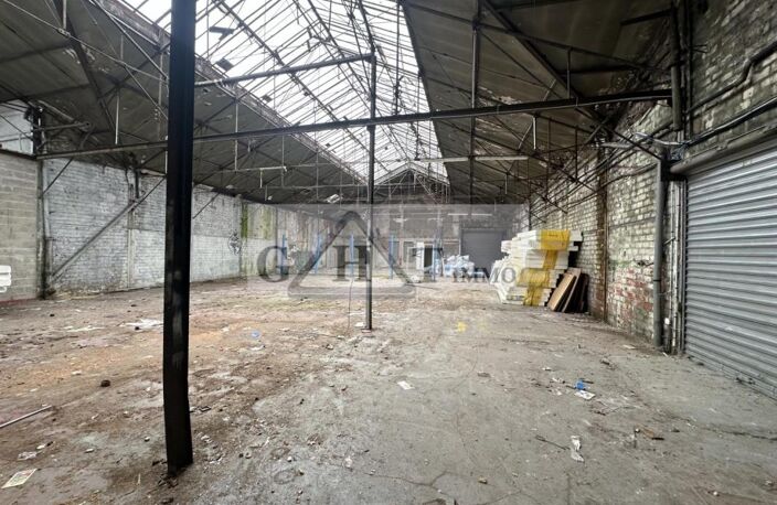 LOCAL D'ACTIVITES/ BUREAUX A VENDRE 2140M2 — photo 4