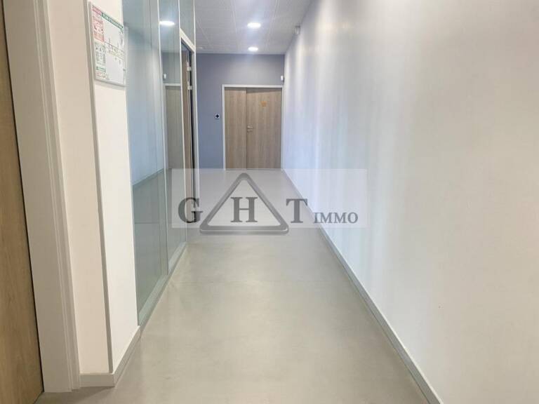 À LOUER – PLATEAU DE BUREAUX DE 142M² A VILLENOY — photo 1