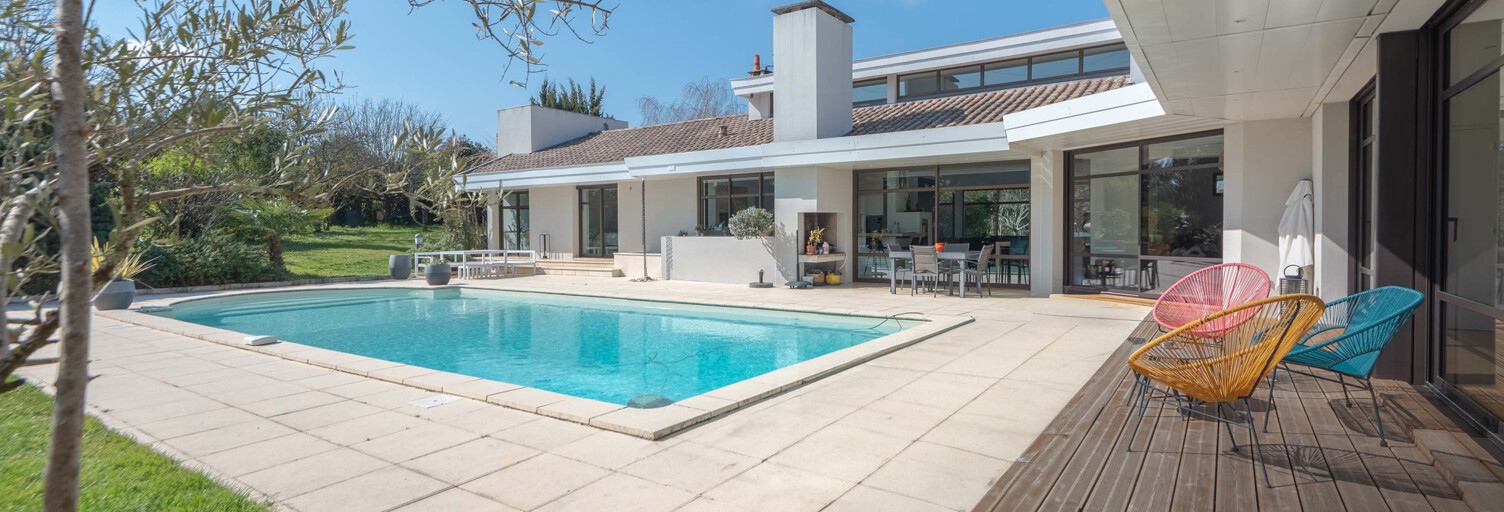 Maison 7 Pièces 240 m² à vendre à Latresne (33360)