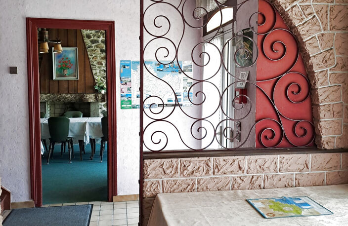 Grande Bâtisse en Pierres, Proche St QUAY,  IDEAL Investisse — photo 4