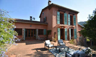 Maison 7 Pièces 190 m² à vendre à Le Broc (06510)