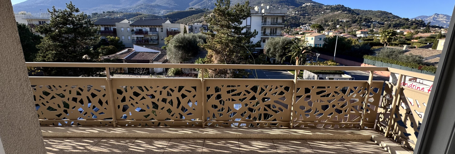 Appartement 2 Pièces 37 m² à vendre à Carros (06510)