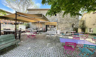 Commerce  74 m² à vendre à La Garde-Adhémar (26700)