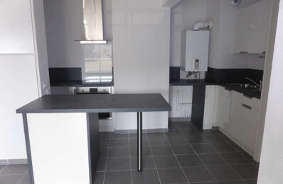 location appartement 720 € CC /mois à proximité de Lons (64140)