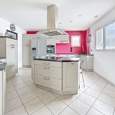 Maison 5 pièces 399000 €