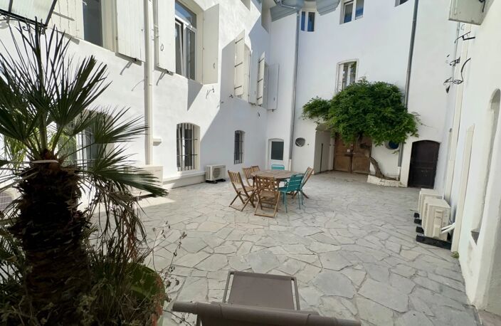 Immeuble Hotel particulier, 6 chambres, 3 salles de bains — photo 4