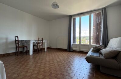 location appartement 880 € CC /mois à proximité de Peypin (13124)