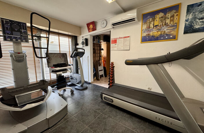 VENTE Appartement / Local commercial  // BOUTONNET — photo 2