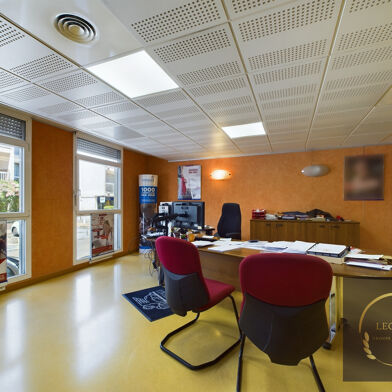 Bureau  498000 €