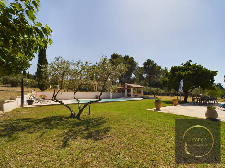 Villa de 145 m2 sur les hauteurs d'eyragues sur un parc de 5 — photo 1