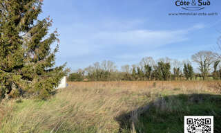 Terrain  770 m² à vendre à Croix-Chapeau (17220)