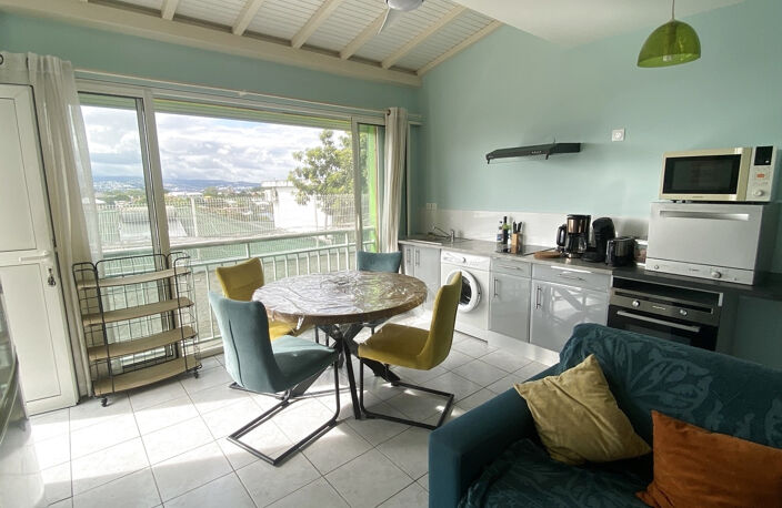 Studio meublé avec vue mer et piscine — photo 2