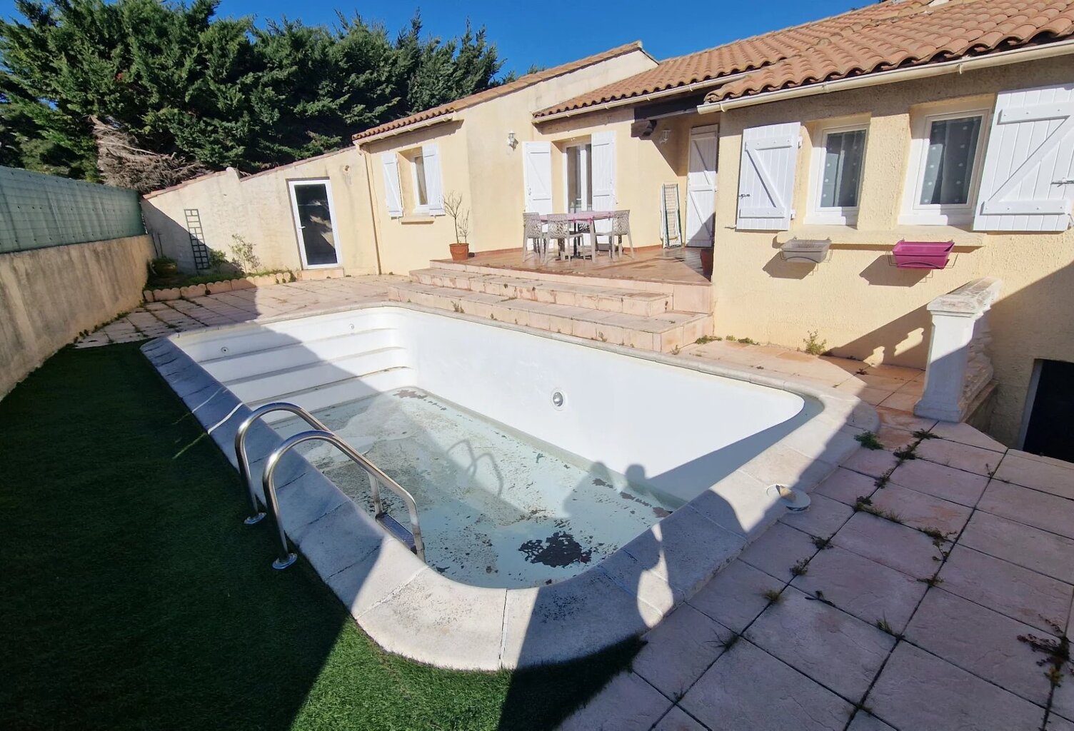 MAISONT4 AVEC JARDIN ET PISCINE — photo 1