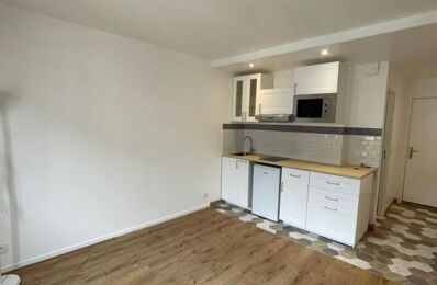 location appartement 850 € CC /mois à proximité de Paris 16 (75016)