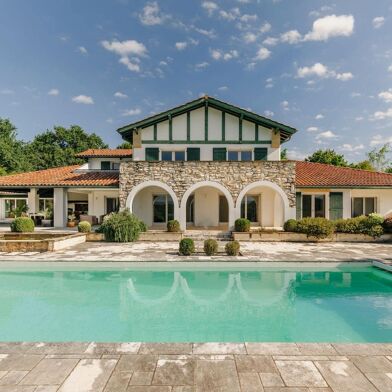 Maison 8 pièces 3950000 €