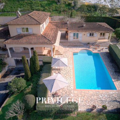 Maison 8 pièces 2200000 €